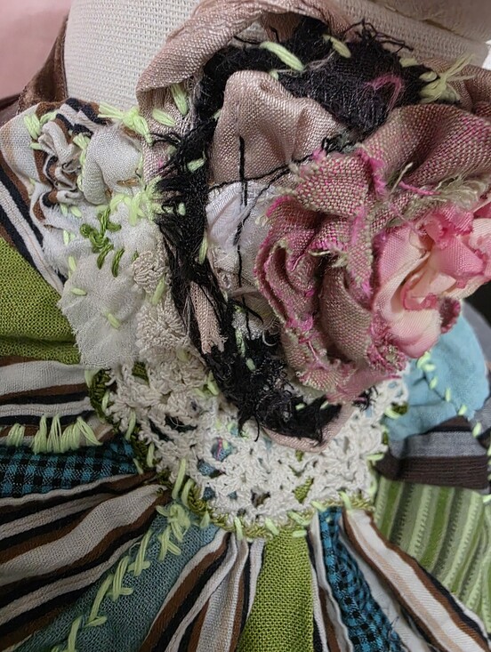 MOSSIE ANNA ARTISAN DESIGN Accessories - JABOT🩷MOSSIE ANNA ARTISAN DESIGN🩷OOAK NWT🩷VINTAGE TEXTILES